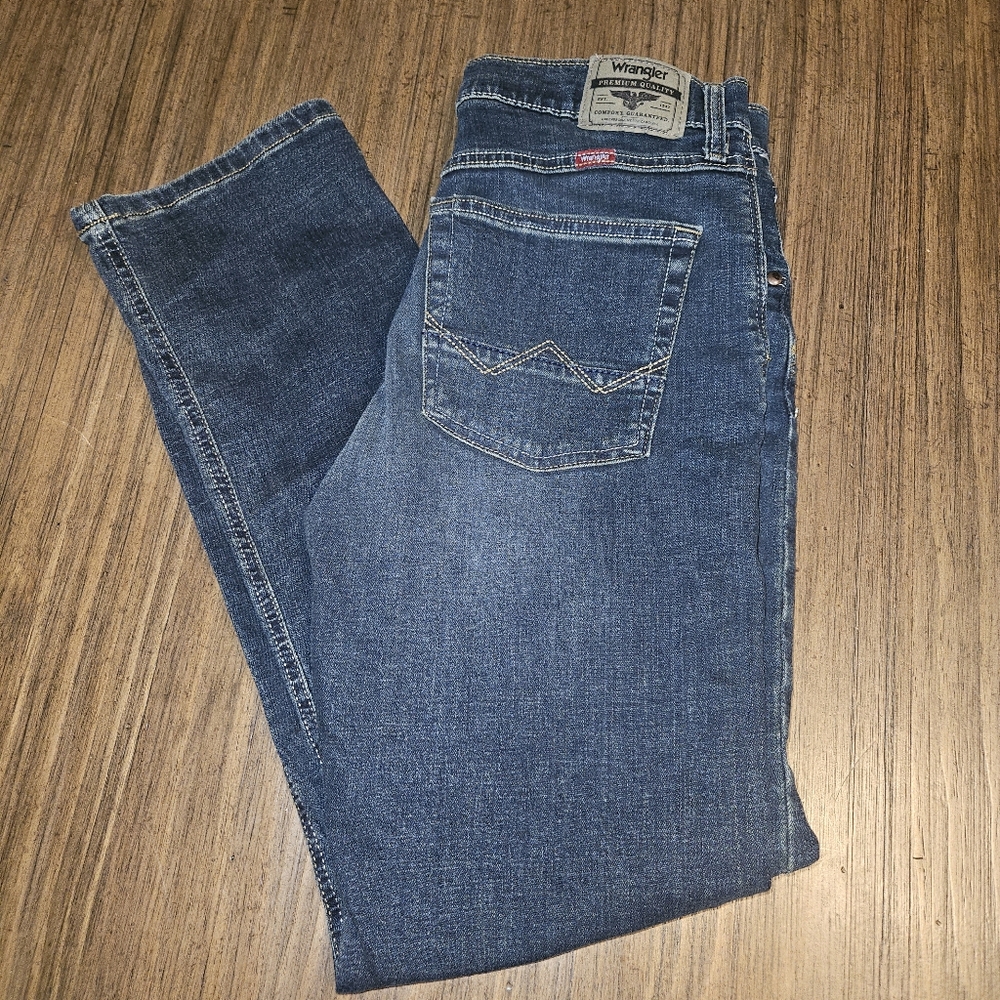 Wrangler Jeans Mens 31x30 Blue Dark Wash Cotton Stretch Straight Denim Workwear